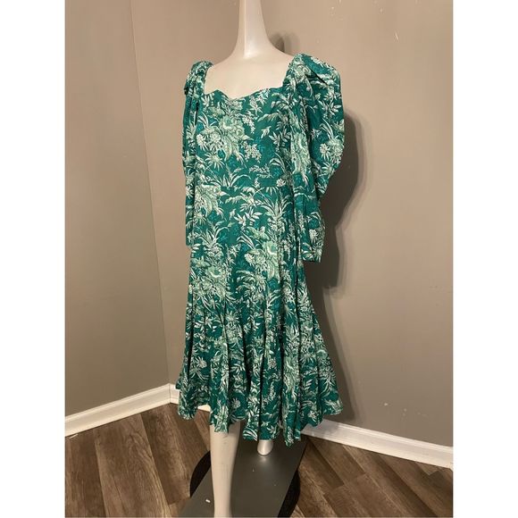 MILLE Penelope Dress in Jade Paradise - Picture 5 of 8